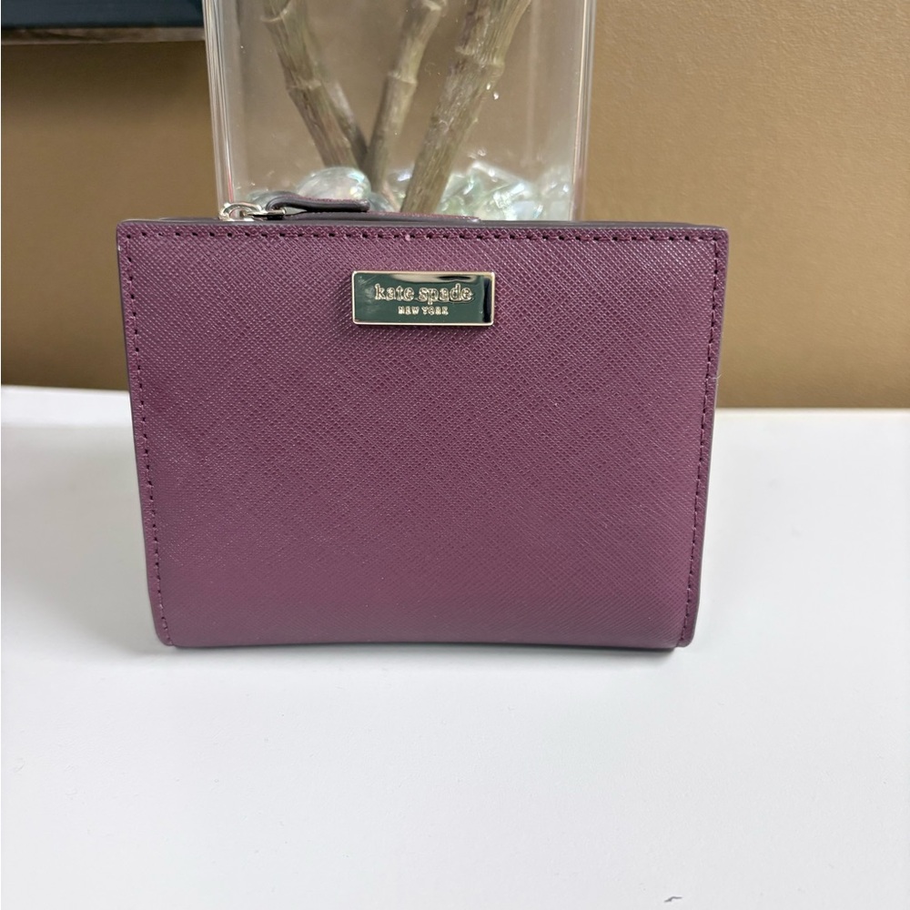 Kate Spade Laurel Way Small Shawn Wallet Cherrywood - NWT